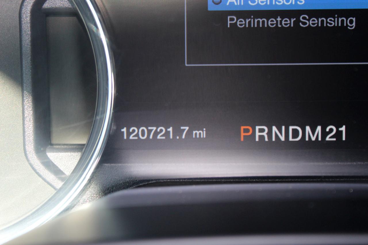 Ford F-150 Lariat SuperCrew 5.5-ft. Bed 4WD 2015