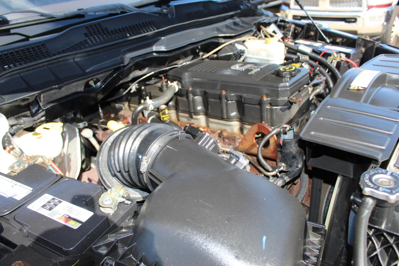 RAM 2500 Laramie Crew Cab 4WD SWB 2011