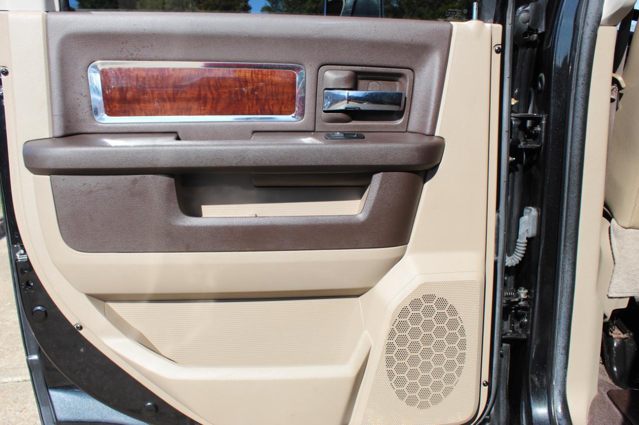 RAM 2500 Laramie Crew Cab 4WD SWB 2011