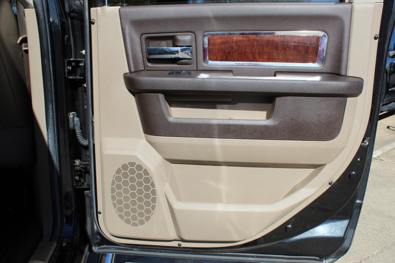RAM 2500 Laramie Crew Cab 4WD SWB 2011