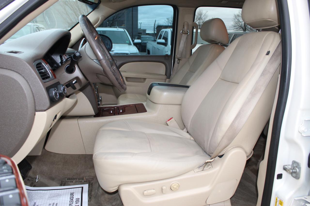 Chevrolet Suburban LTZ 1500 4WD 2012