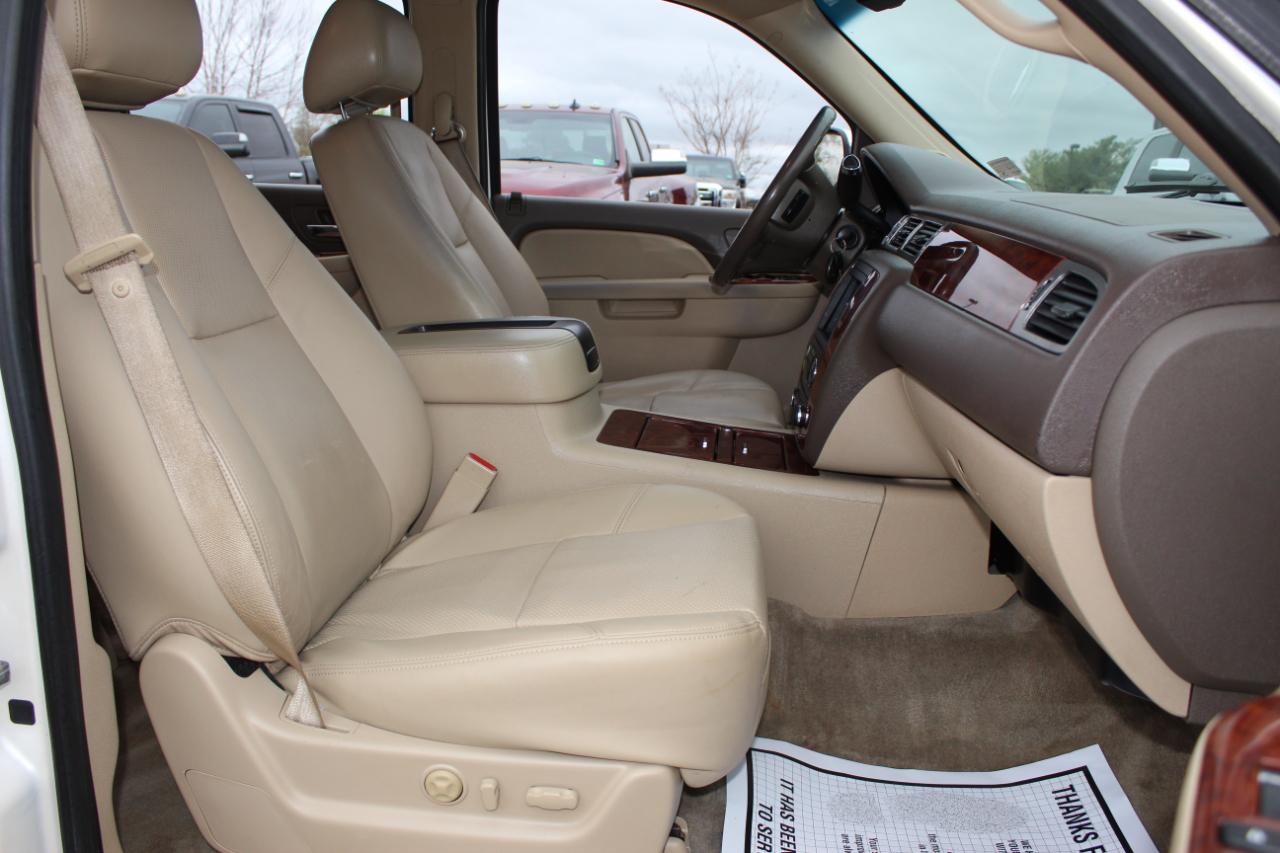 Chevrolet Suburban LTZ 1500 4WD 2012