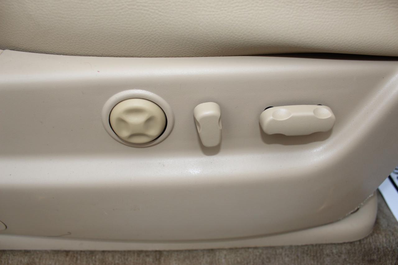 Chevrolet Suburban LTZ 1500 4WD 2012