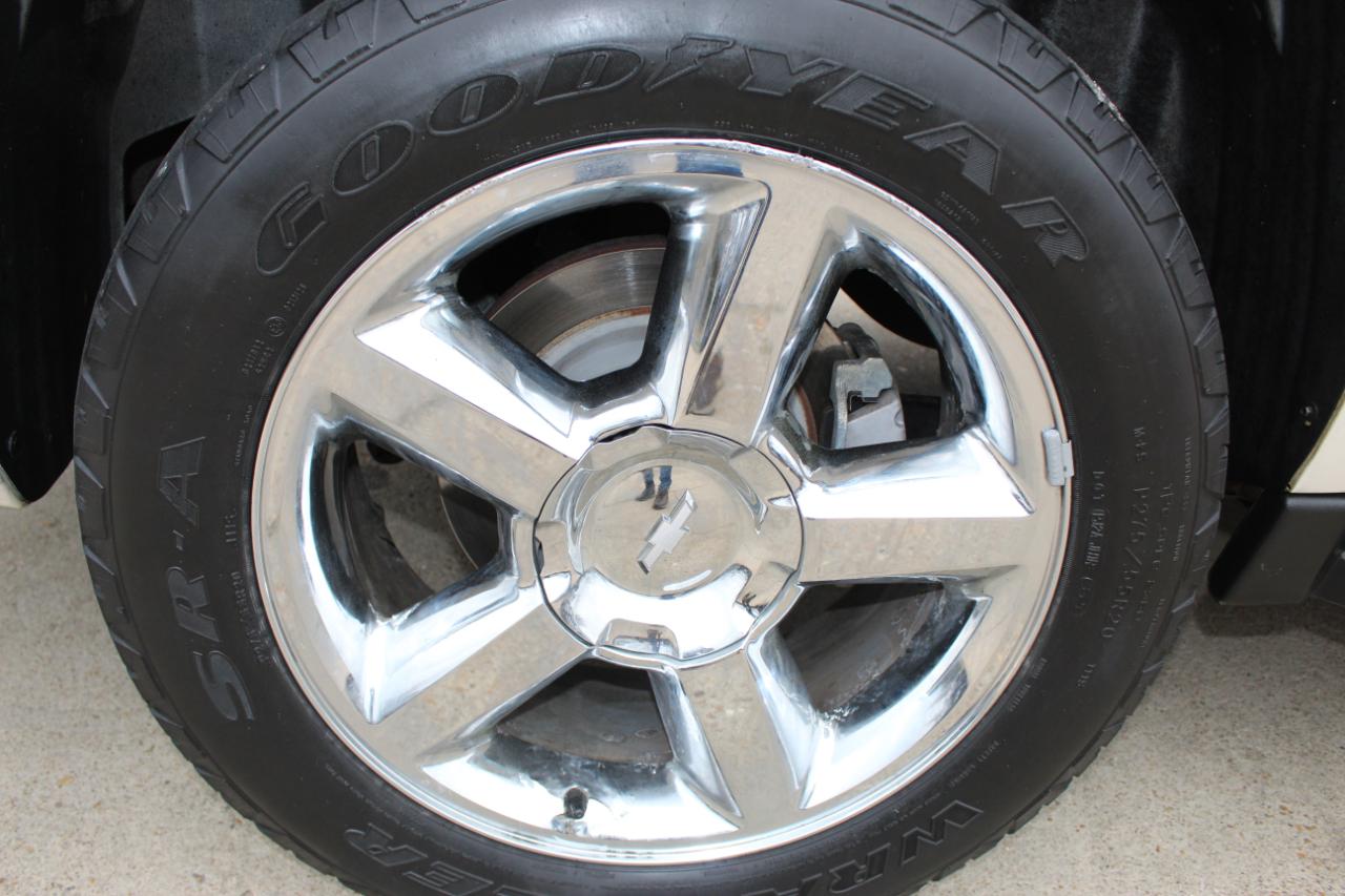 Chevrolet Suburban LTZ 1500 4WD 2012