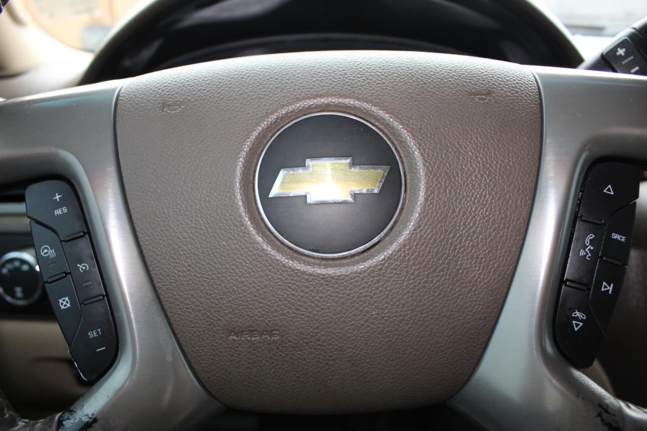 Chevrolet Suburban LTZ 1500 4WD 2012