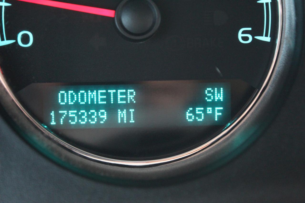 Chevrolet Suburban LTZ 1500 4WD 2012