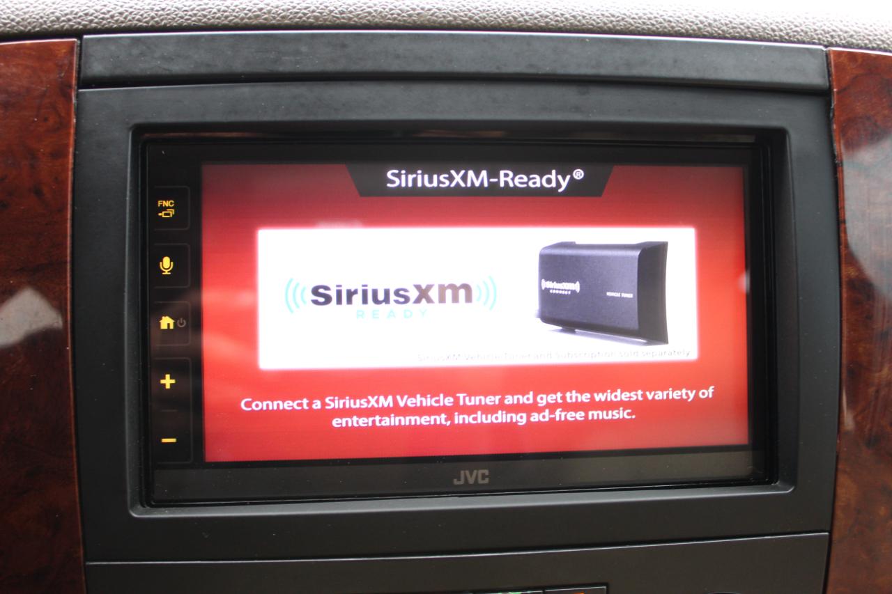 Chevrolet Suburban LTZ 1500 4WD 2012