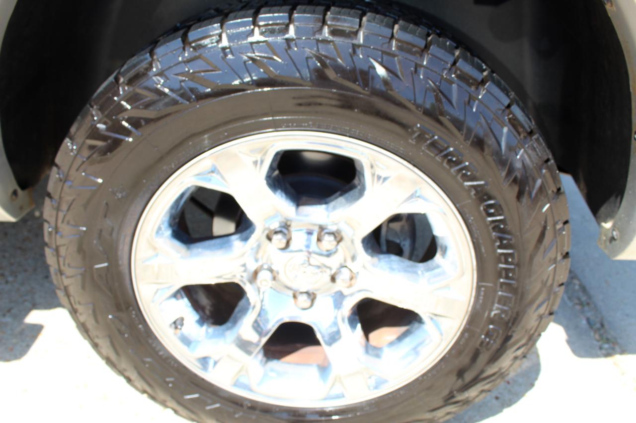 RAM 1500 Laramie Crew Cab SWB 4WD 2016