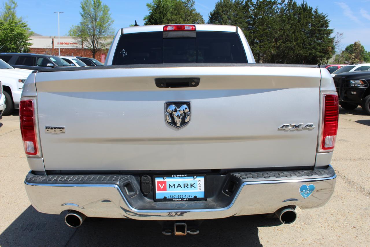 RAM 1500 Laramie Crew Cab SWB 4WD 2016