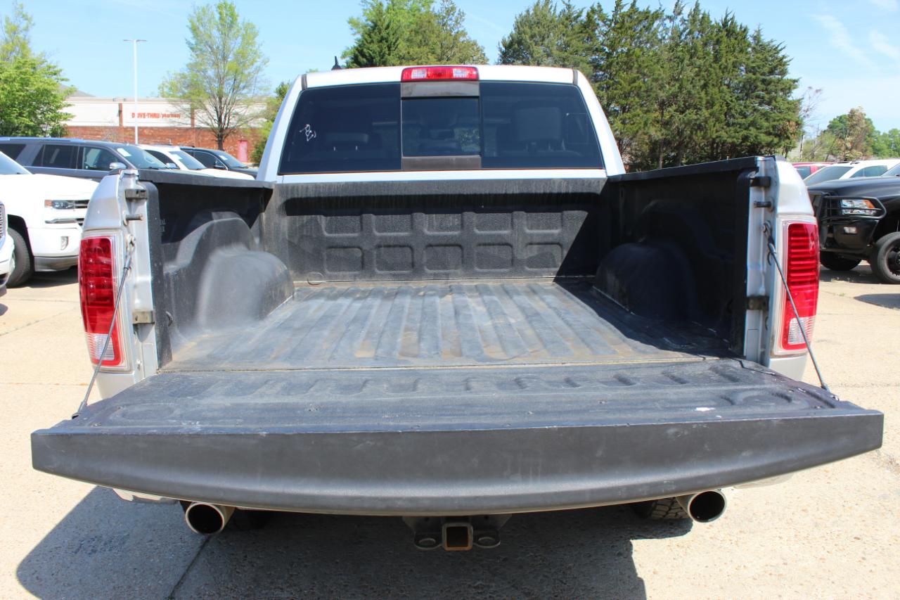 RAM 1500 Laramie Crew Cab SWB 4WD 2016