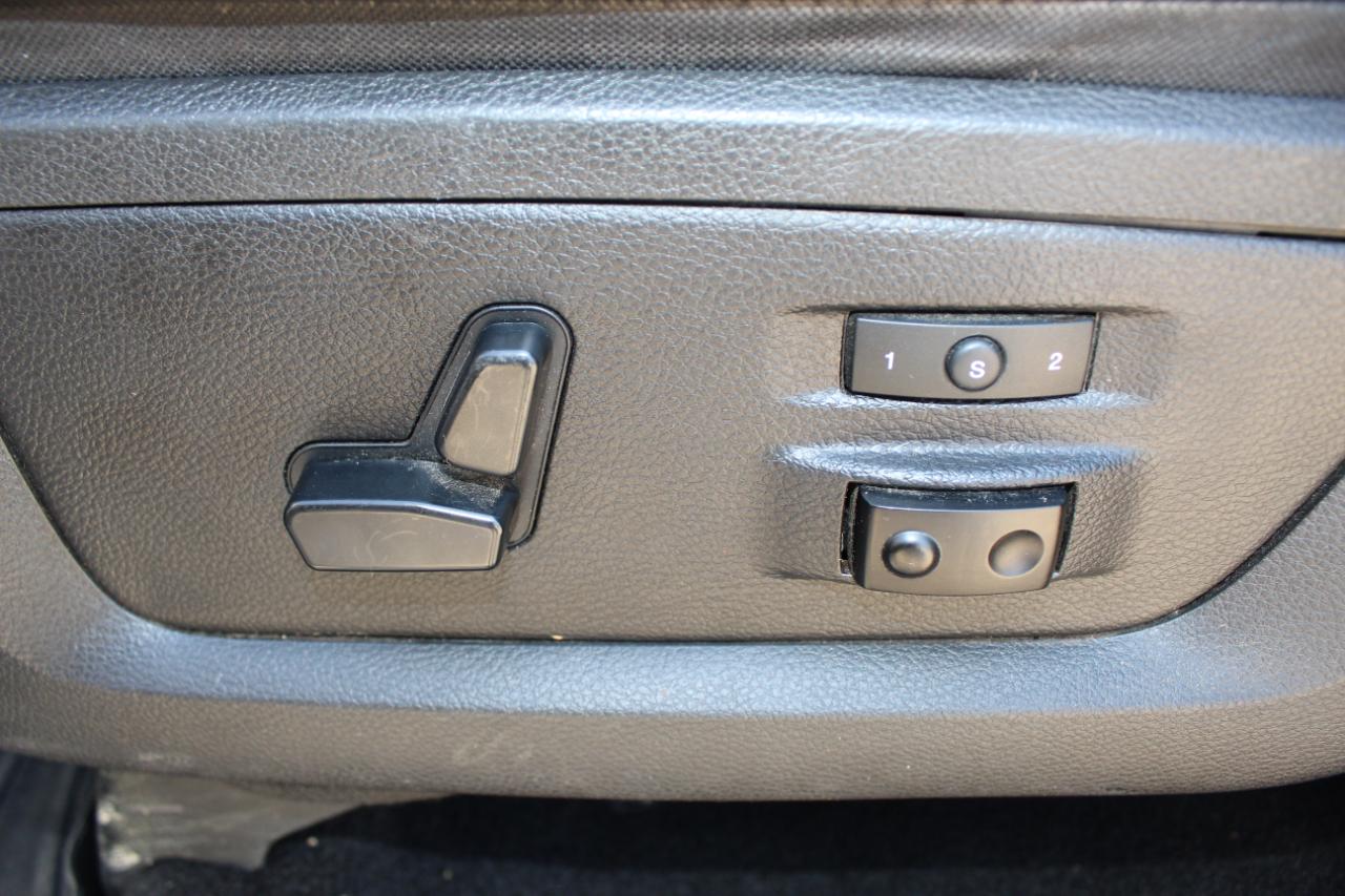 RAM 1500 Laramie Crew Cab SWB 4WD 2016