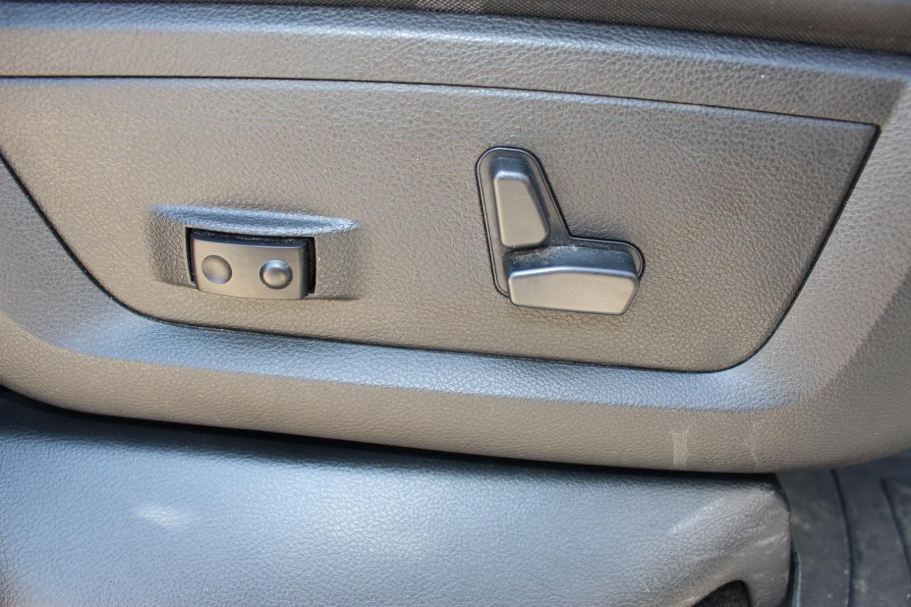 RAM 1500 Laramie Crew Cab SWB 4WD 2016