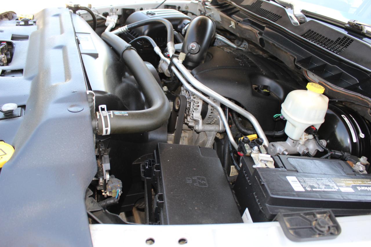 RAM 1500 Laramie Crew Cab SWB 4WD 2016