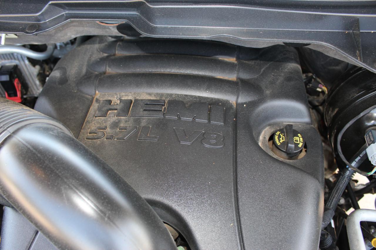 RAM 1500 Laramie Crew Cab SWB 4WD 2016