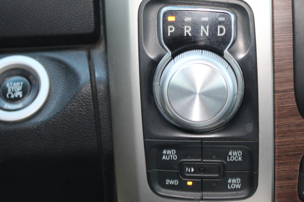 RAM 1500 Laramie Crew Cab SWB 4WD 2016