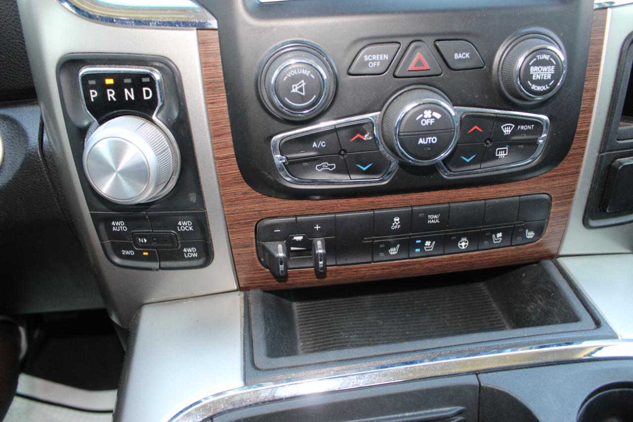 RAM 1500 Laramie Crew Cab SWB 4WD 2016