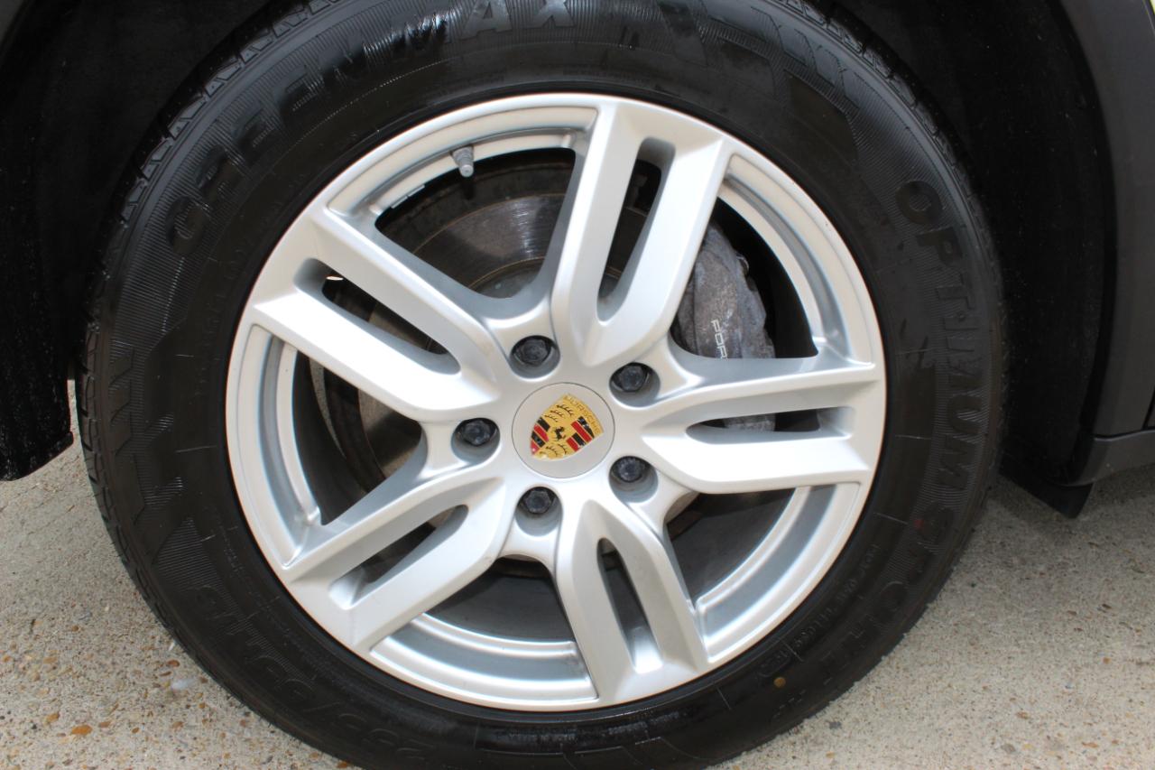 Porsche Cayenne Platinum Edition AWD 2016