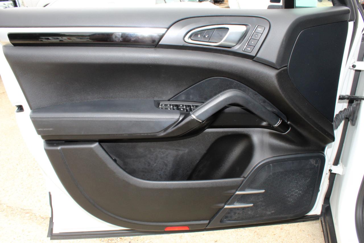 Porsche Cayenne Platinum Edition AWD 2016