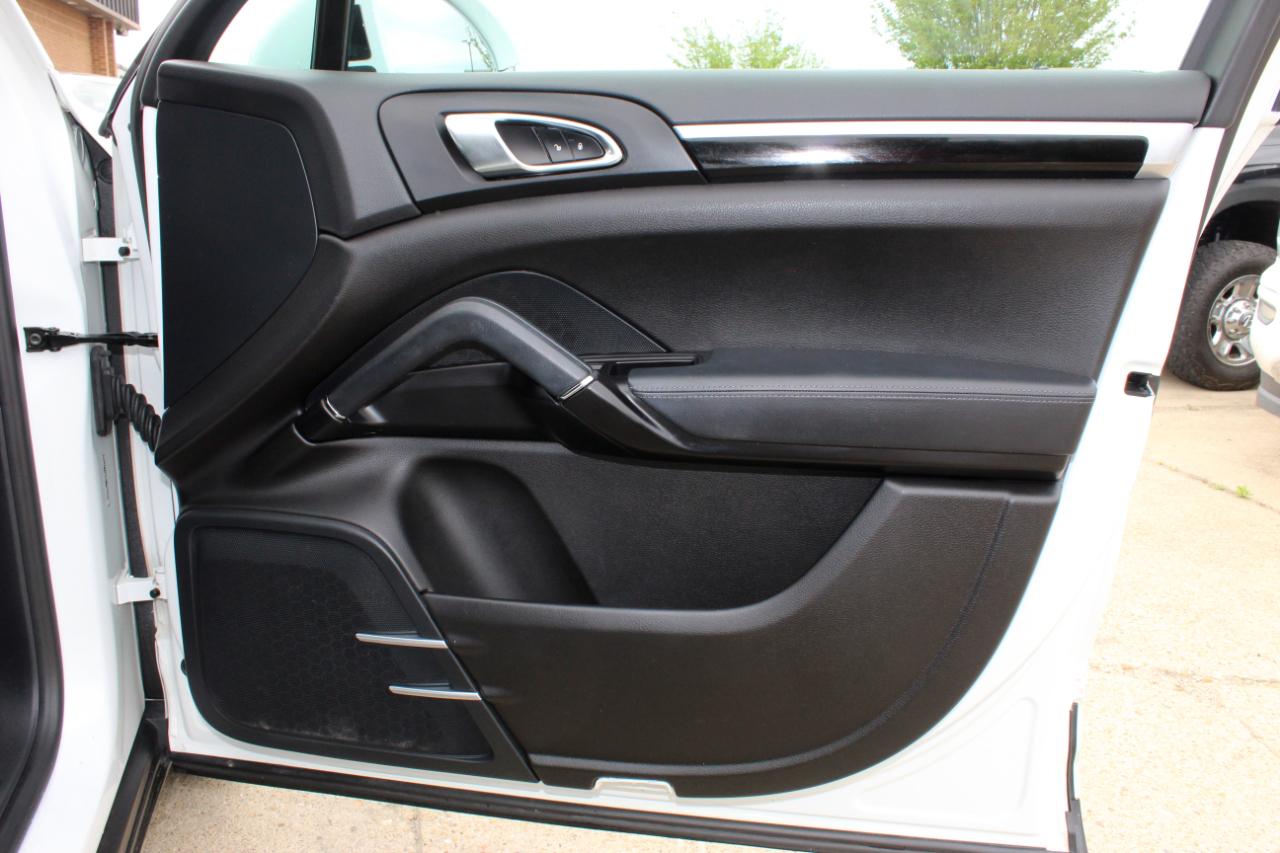 Porsche Cayenne Platinum Edition AWD 2016