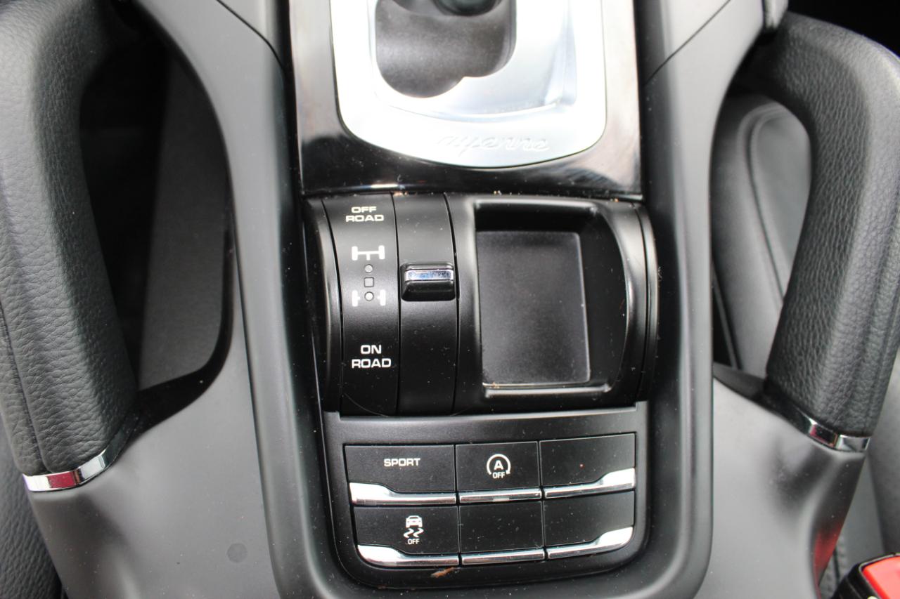 Porsche Cayenne Platinum Edition AWD 2016