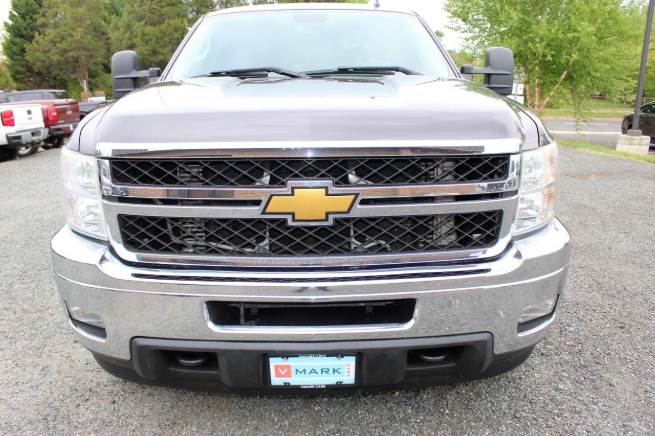 Chevrolet Silverado 2500HD LT Crew Cab 4WD 2011