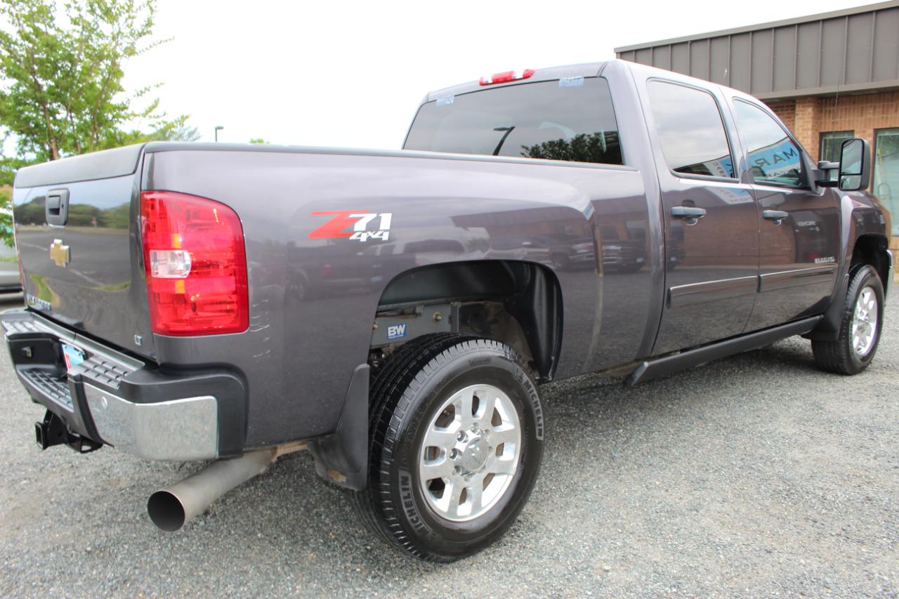 Chevrolet Silverado 2500HD LT Crew Cab 4WD 2011