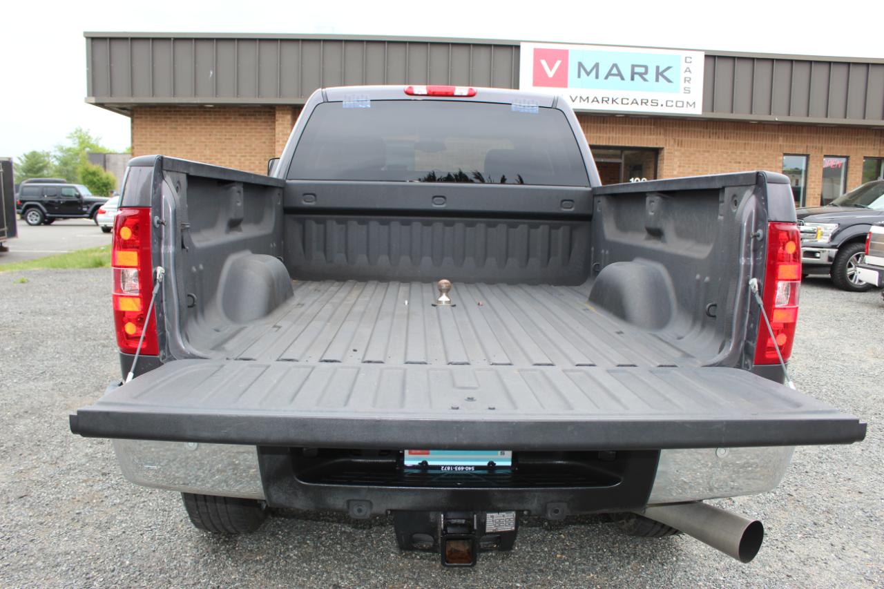 Chevrolet Silverado 2500HD LT Crew Cab 4WD 2011