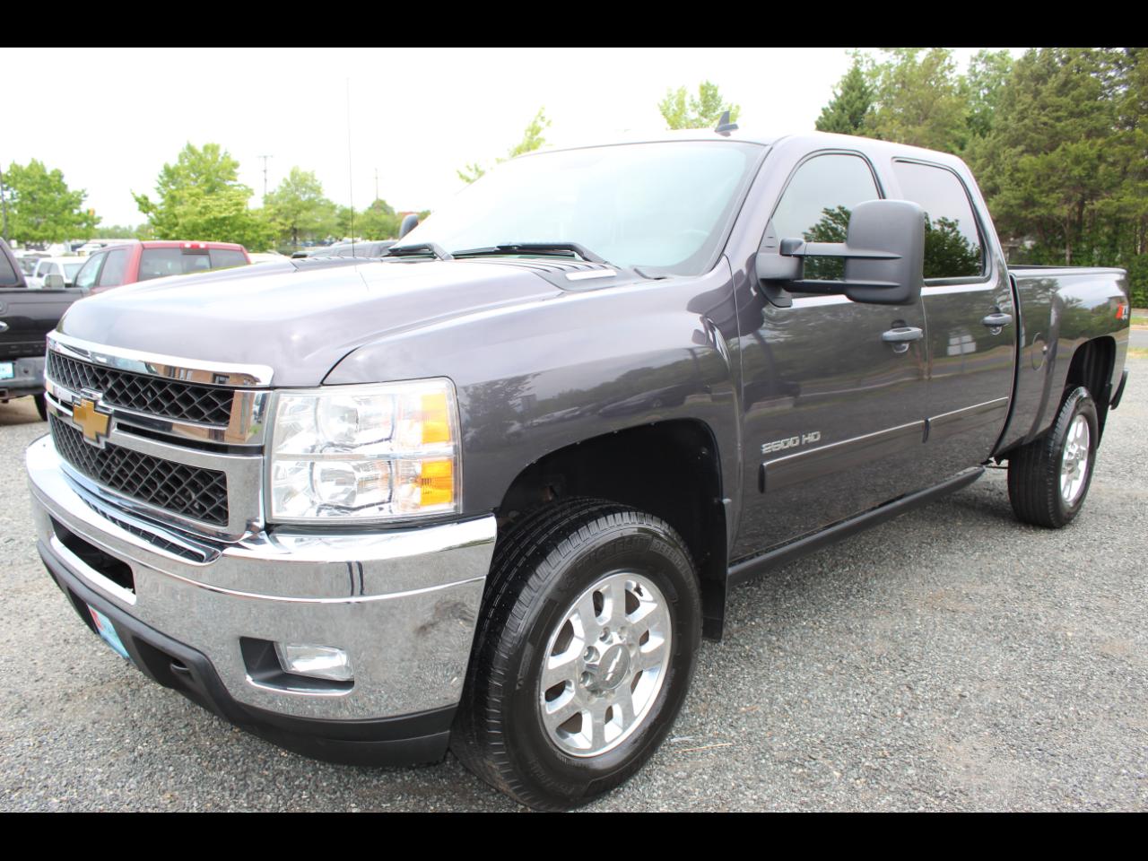 Chevrolet Silverado 2500HD LT Crew Cab 4WD 2011