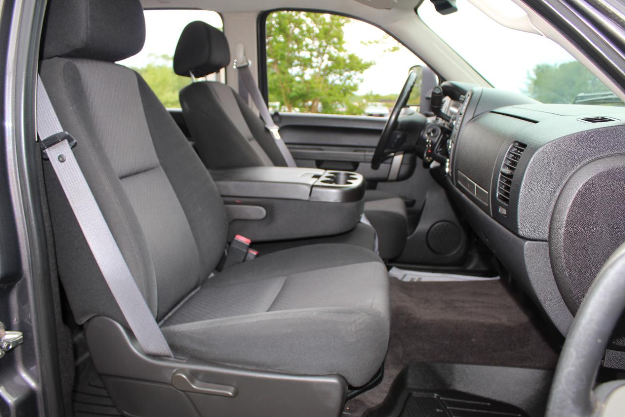 Chevrolet Silverado 2500HD LT Crew Cab 4WD 2011