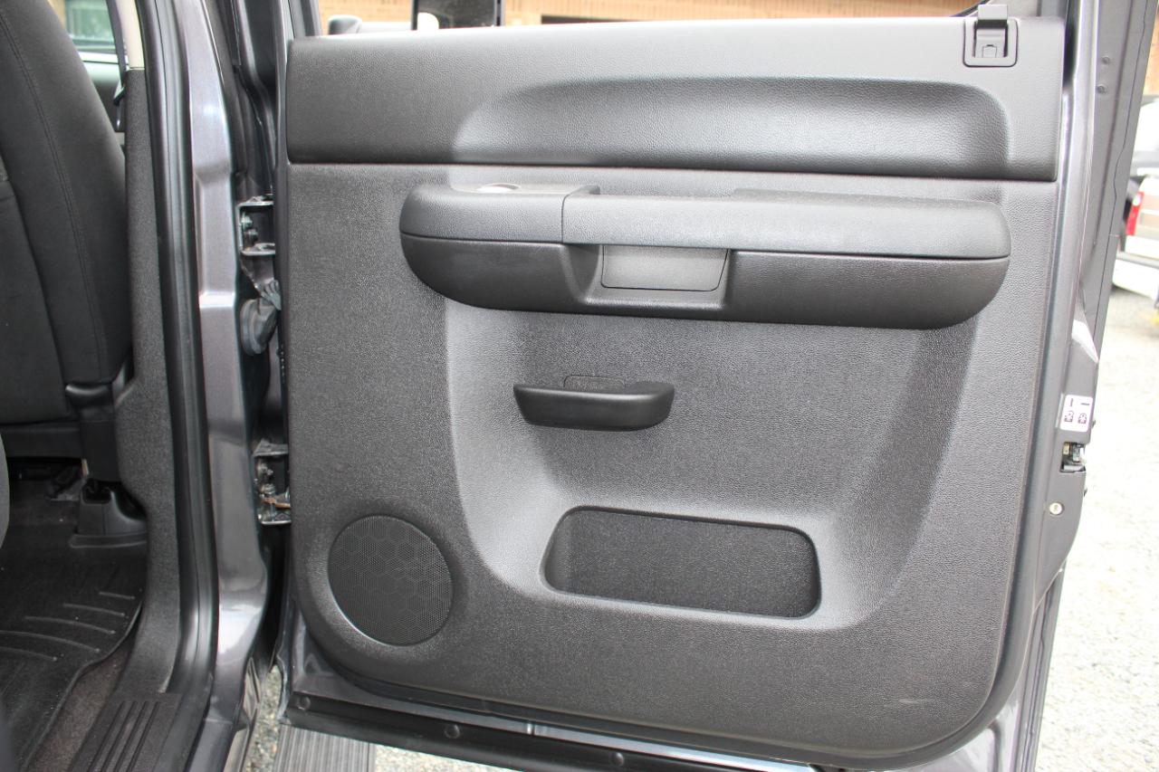 Chevrolet Silverado 2500HD LT Crew Cab 4WD 2011