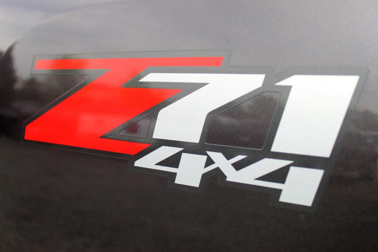 Chevrolet Silverado 2500HD LT Crew Cab 4WD 2011