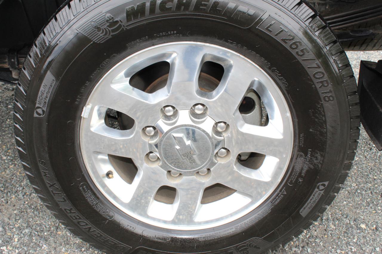 Chevrolet Silverado 2500HD LT Crew Cab 4WD 2011