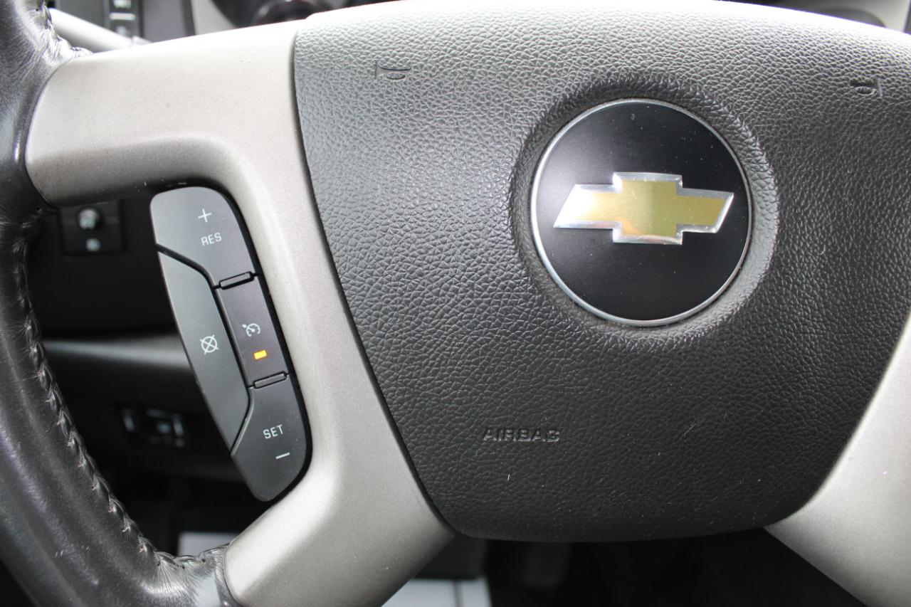 Chevrolet Silverado 2500HD LT Crew Cab 4WD 2011