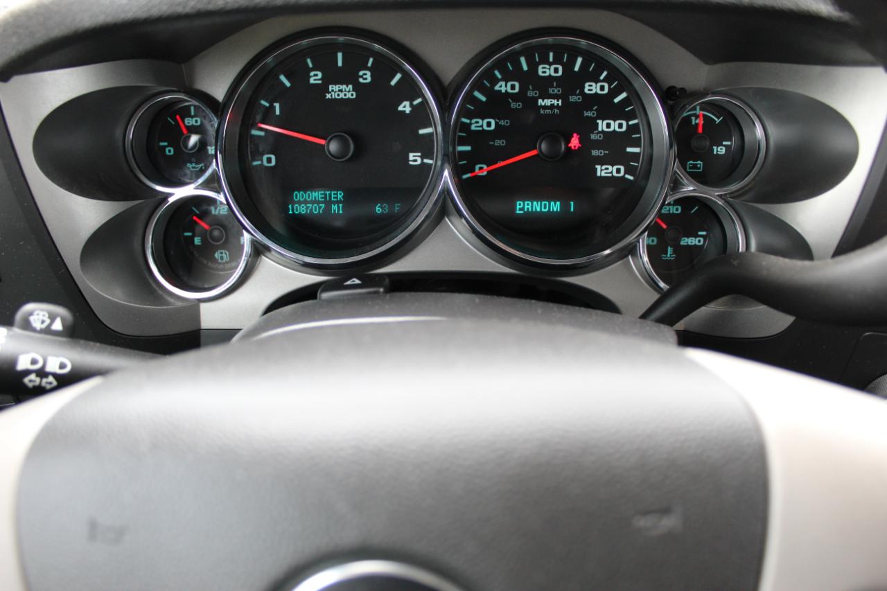 Chevrolet Silverado 2500HD LT Crew Cab 4WD 2011