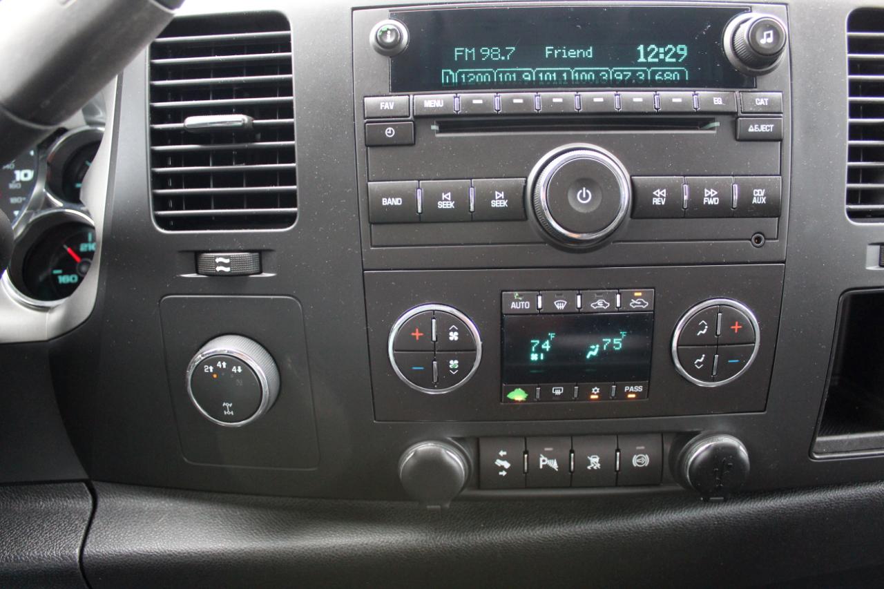 Chevrolet Silverado 2500HD LT Crew Cab 4WD 2011