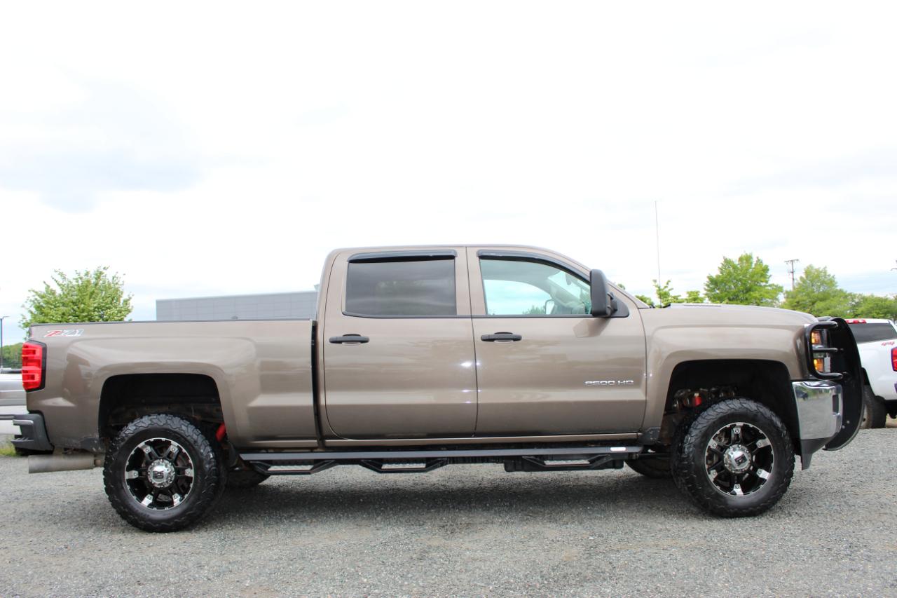 Chevrolet Silverado 2500HD LT Crew Cab 4WD 2015