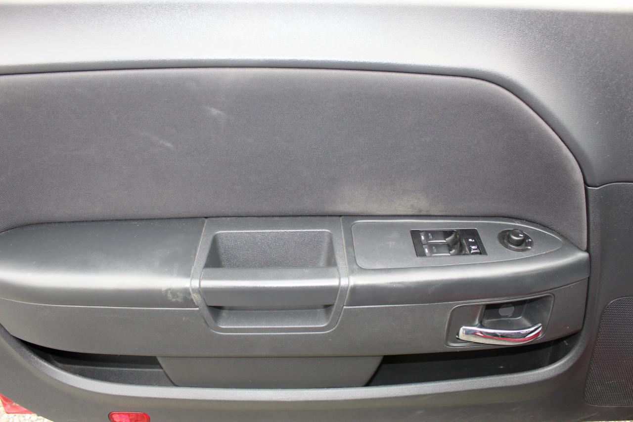 Dodge Challenger SE 2010