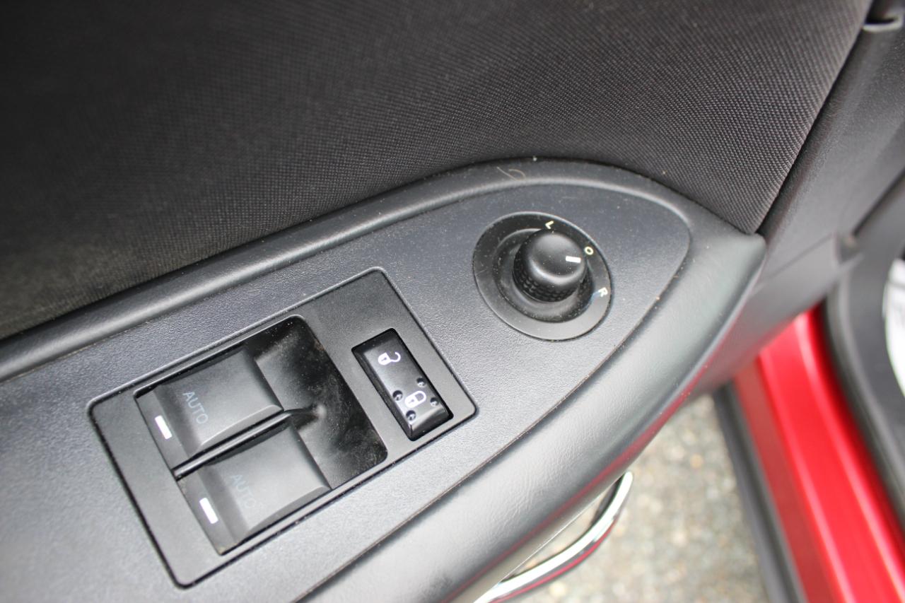 Dodge Challenger SE 2010