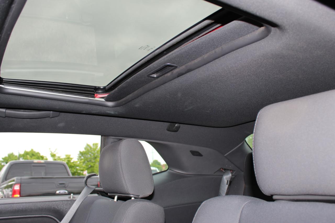 Dodge Challenger SE 2010