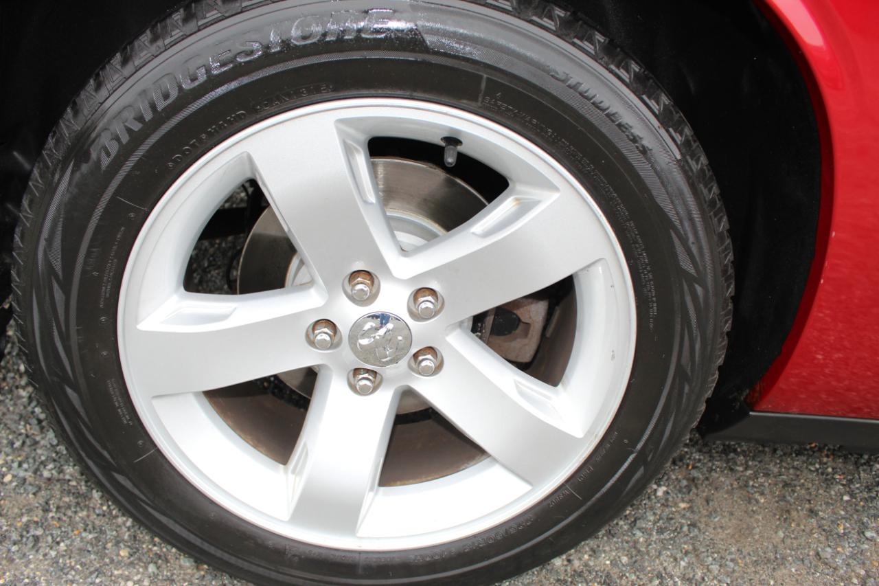 Dodge Challenger SE 2010