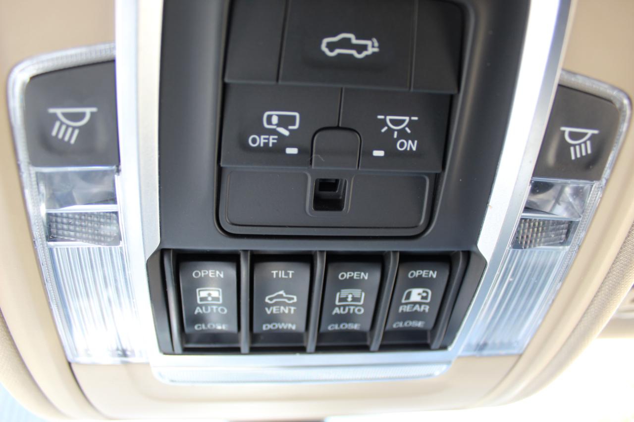 RAM 1500 Laramie Crew Cab SWB 4WD 2019