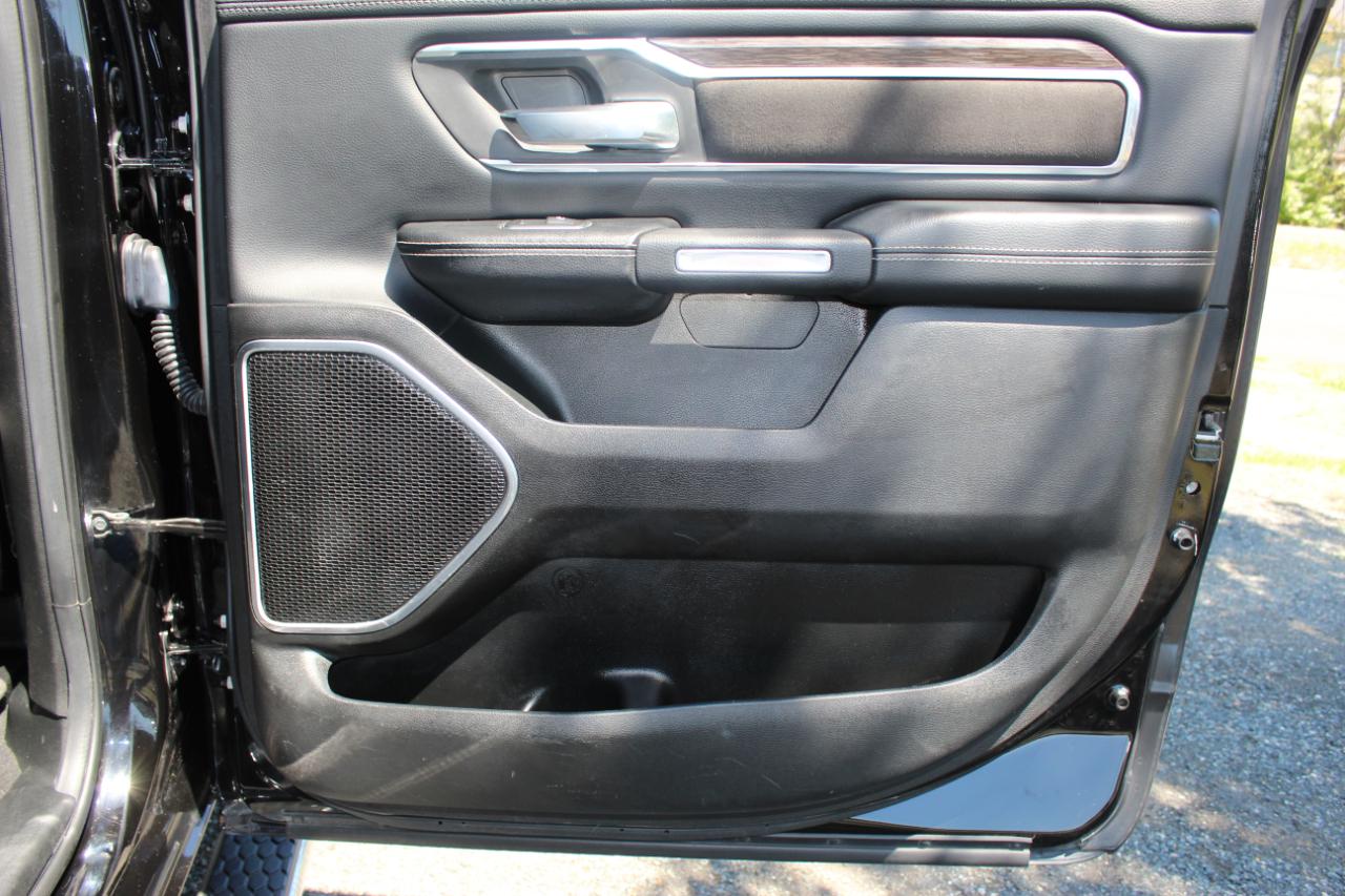 RAM 1500 Laramie Crew Cab SWB 4WD 2019