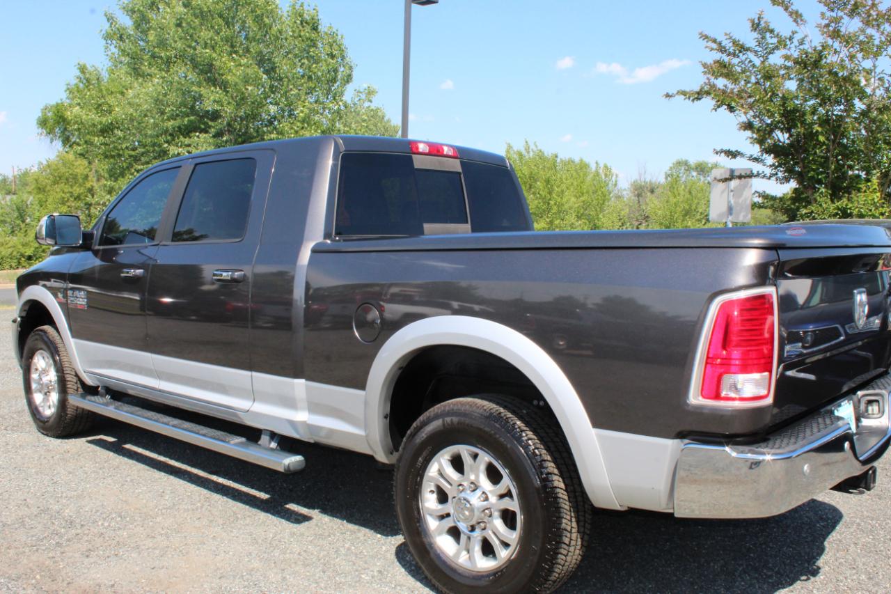 RAM 2500 Laramie Mega Cab 4WD 2016