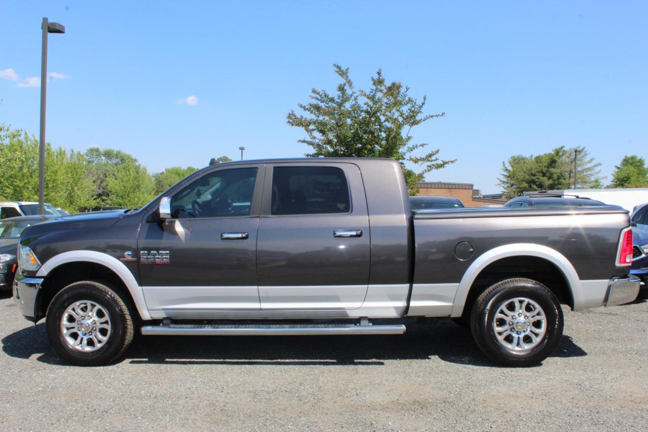 RAM 2500 Laramie Mega Cab 4WD 2016