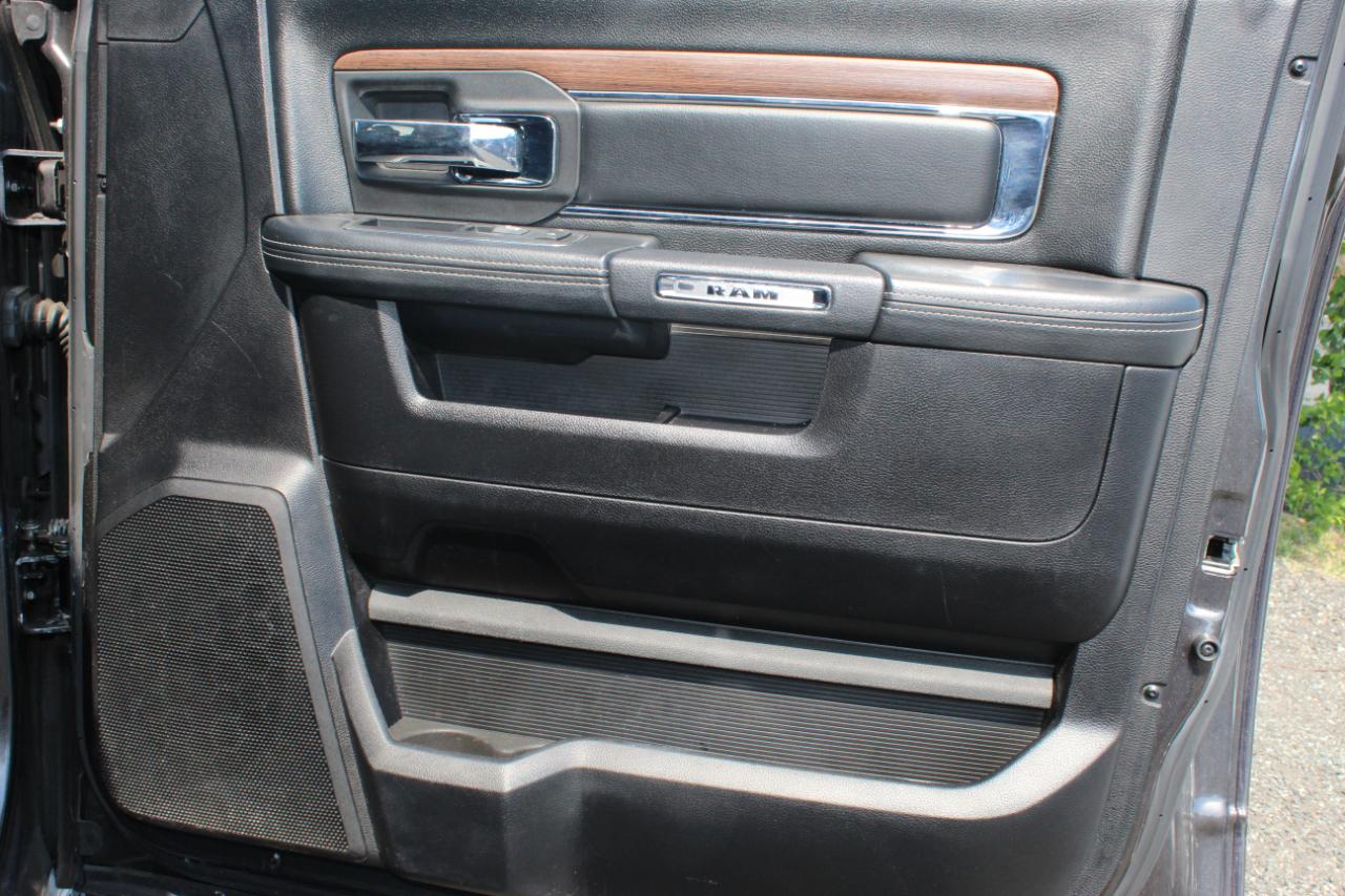 RAM 2500 Laramie Mega Cab 4WD 2016