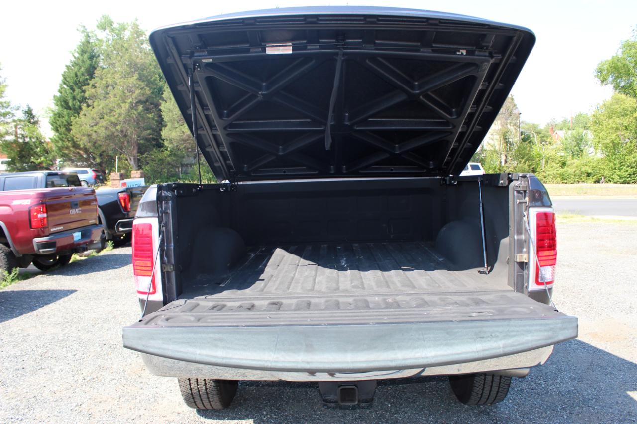 RAM 2500 Laramie Mega Cab 4WD 2016