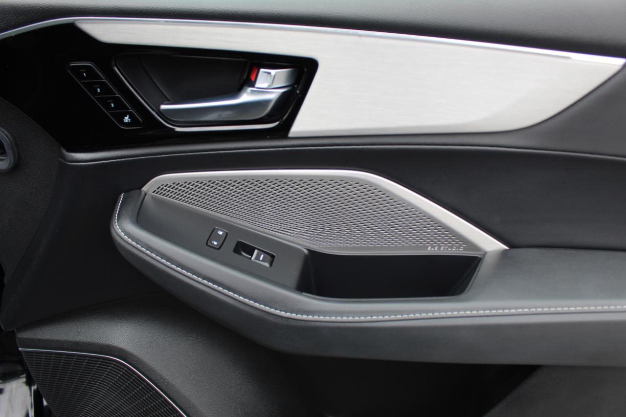Acura MDX SH-AWD w/Technology Package 2024