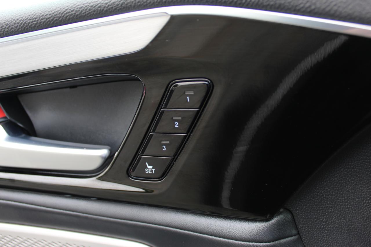 Acura MDX SH-AWD w/Technology Package 2024