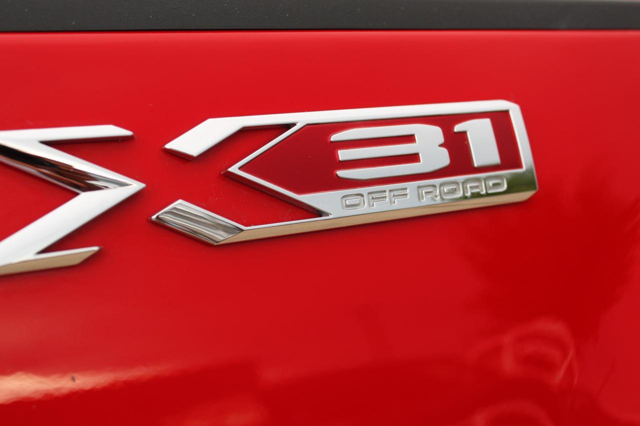 GMC Sierra 2500HD Pro Crew Cab 4WD SB 2023