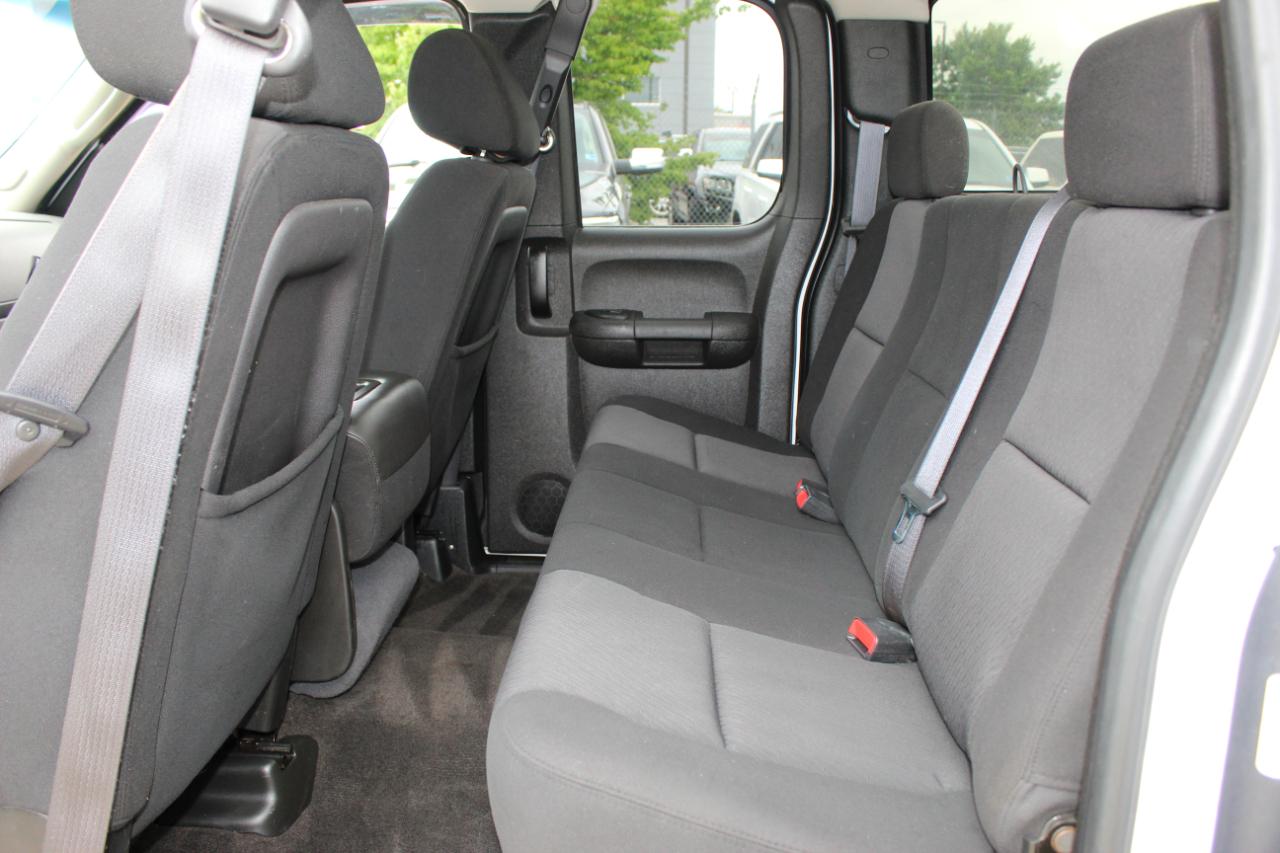 Chevrolet Silverado 1500 LS Extended Cab 4WD 2010